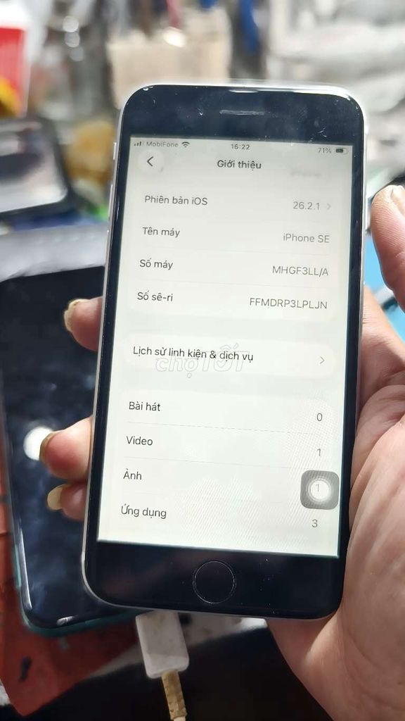 Apple iPhone SE Trắng MVT 2020. Mua bán Điện thoại tại Huyện Duy Xuyên Quảng Nam được đăng bởi Nguyễn văn đại hình 1