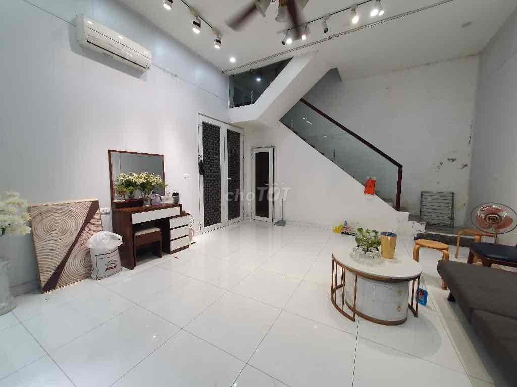 Bán nhà Khương Thượng, ngõ nông lô góc. 30m2, 3 tầng mt 5m. 7.05tỷ