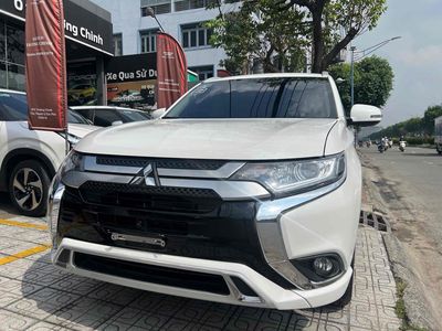 Mitsubishi Outlander 2024 2.0 CVT - 12048 km. Mua bán Ô tô tại Thành phố Đồng Xoài Bình Phước được đăng bởi Mão