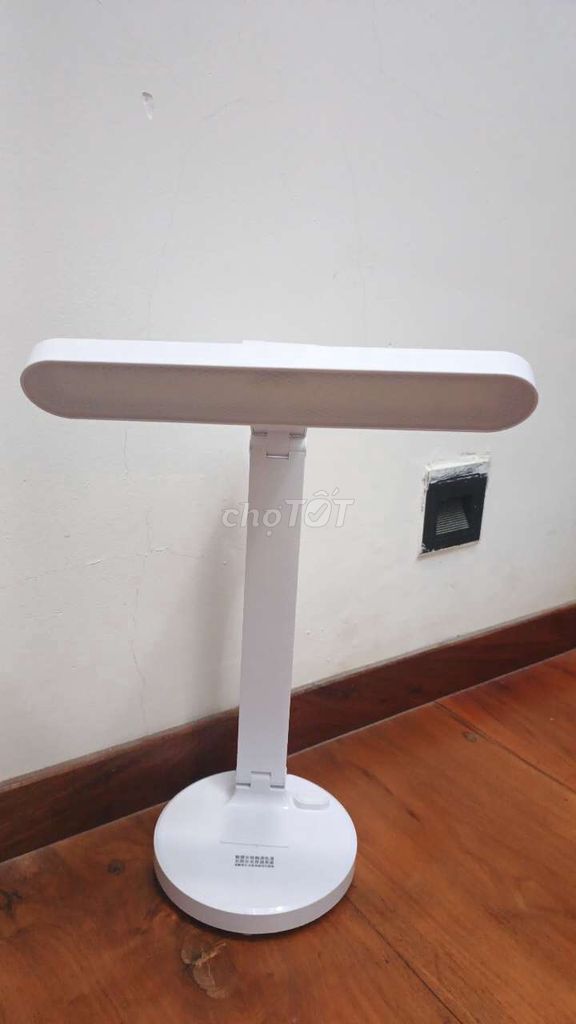 Đèn bàn Nhựa Trắng Bảo vệ mắt. Mua bán Đèn tại Quận Thanh Khê Đà Nẵng được đăng bởi Văn Hồng hình 1