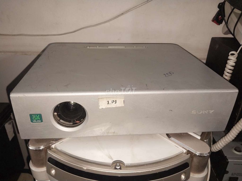 Thanh lí máy chiếu sony cho ae thợ kt