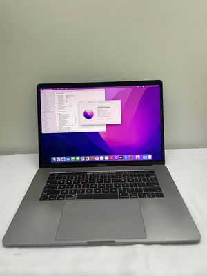 Macbook Pro 2017 15 inch i7 Ram 16gb Ssd 1Tb, Grey
