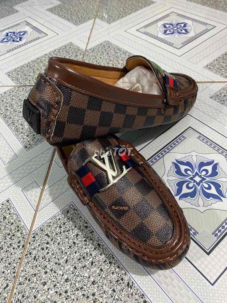 Giày Lv mới size 40