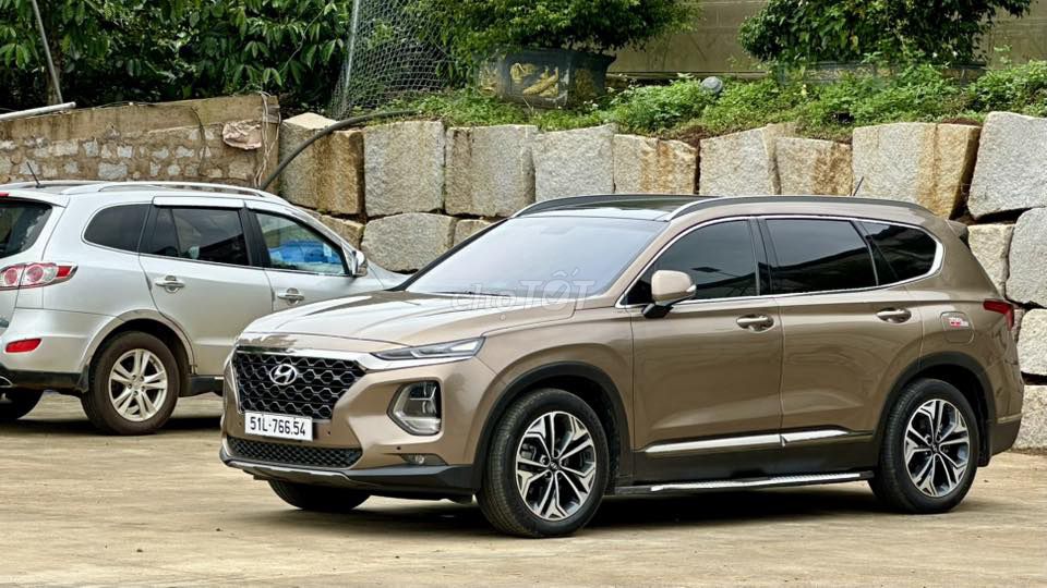 CHÍNH CHỦ BÁN Hyundai Santa Fe 2019 CÒN RẤT MỚI. Mua bán Ô tô tại Quận 6 Tp Hồ Chí Minh được đăng bởi Mr Phụng hình 16