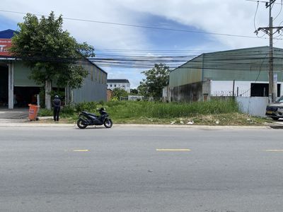 LÔ ĐẤT MẶT TIỀN ĐƯỜNG 835. Mua bán đất tại Huyện Bến Lức Long An được đăng bởi Xanh Lá