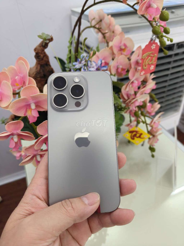 Apple iPhone 15 Pro tự nhiên Quốc tế. Mua bán Điện thoại tại Thành phố Buôn Ma Thuột Đắk Lắk được đăng bởi Tèo Điện Thoại  hình 1