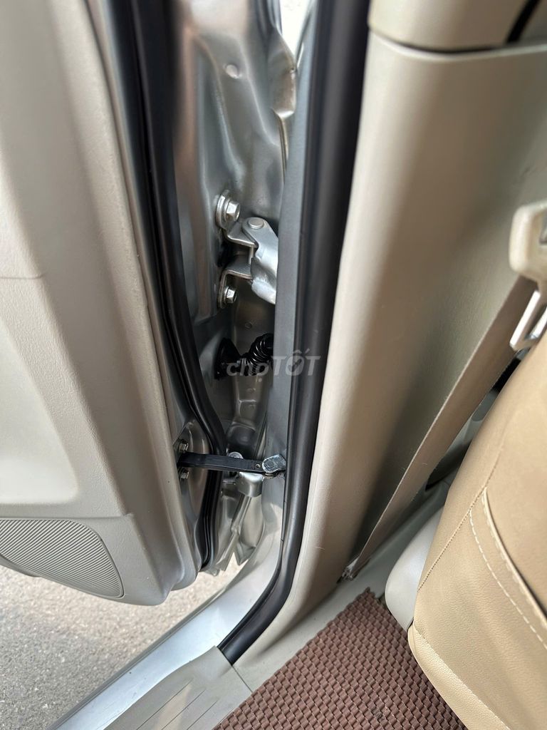 Toyota INNOVA 2.0G cuối 2010, số tay 1 chủ. K Lỗi. Mua bán Ô tô tại Huyện Sóc Sơn Hà Nội được đăng bởi Salon Auto Đào Hằng hình 8