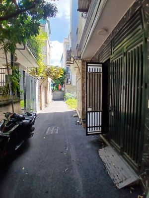Townhouse 30 m² · 2 bed · Đường Hòa Bình