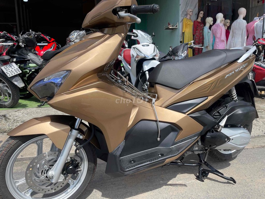 Honda Air Blade  siêu nhân xe keng bs65. Mua bán Xe máy tại Quận Ninh Kiều Cần Thơ được đăng bởi Cửa Hàng xe máy Hoàng Hải hình 2
