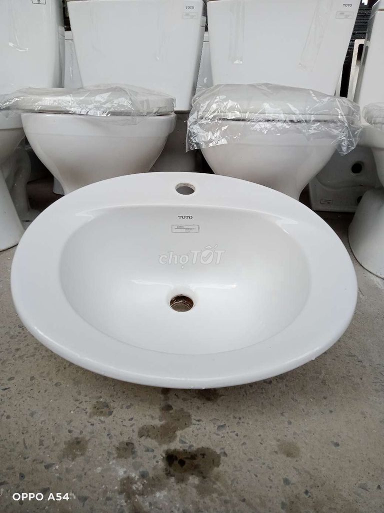 Lavabo TOTO L501C Sứ Trắng. Mua bán Thiết bị vệ sinh, nhà tắm tại Thành phố Thủ Đức Tp Hồ Chí Minh được đăng bởi Mua Bán Đồ Cũ hình 1