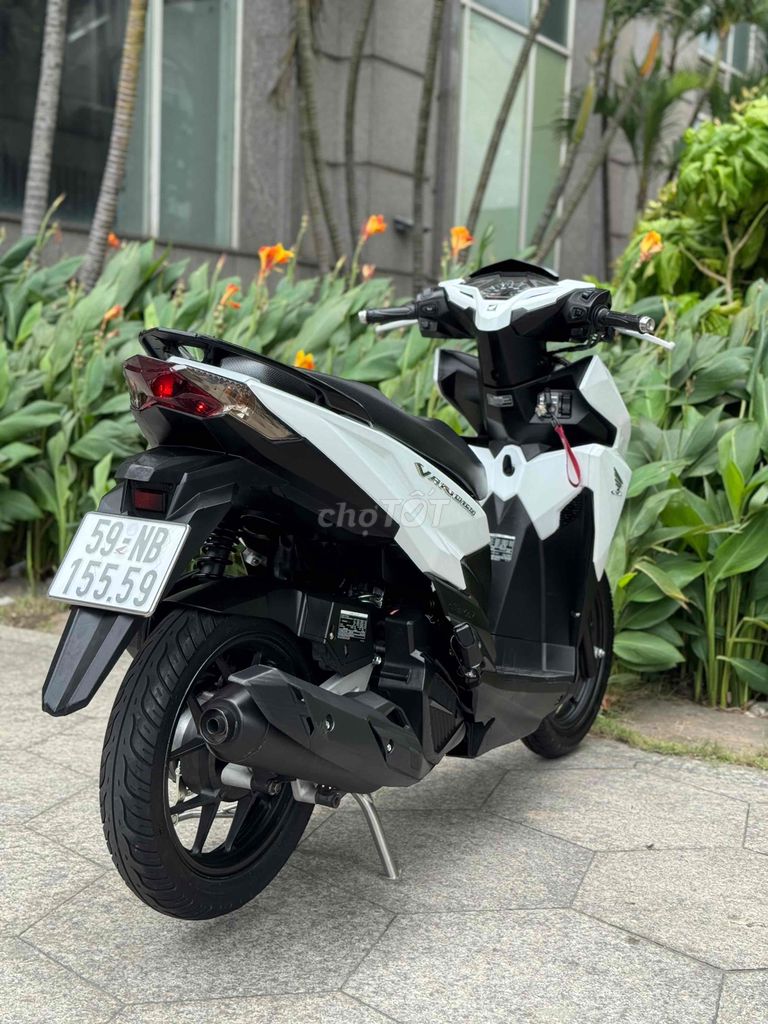 vario 150 2018 trắng đen sporty zin hỗ trợ góp. Mua bán Xe máy tại Quận 11 Tp Hồ Chí Minh được đăng bởi Minh 45678 hình 4