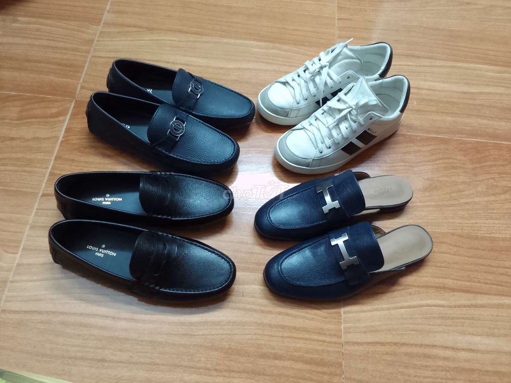 thanh lý mấy đôi hàng hiệu size 39. Mua bán Giày dép tại Quận Cầu Giấy Hà Nội được đăng bởi  Giày chất giá thấp hình 1