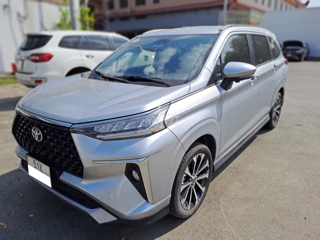 Toyota Veloz Cross Bạc 65.000km. Mua bán Ô tô tại Thành phố Biên Hòa Đồng Nai được đăng bởi Trần Thái Carpla HCM hình 1