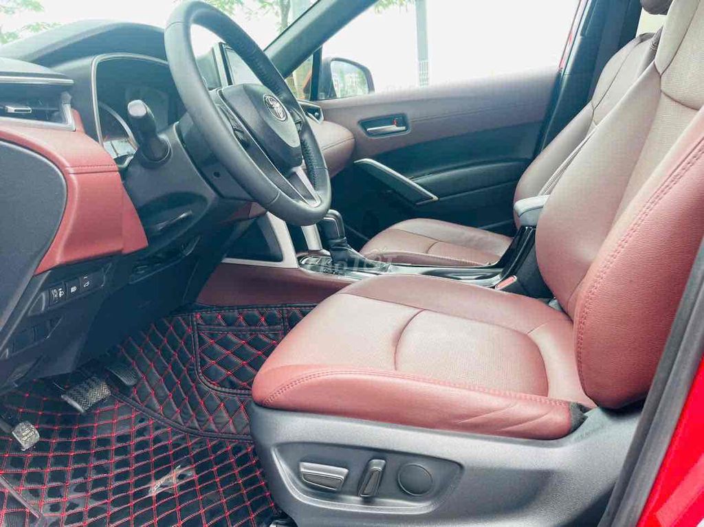 Toyota Corolla Cross 2021 1.8V - 69000 km. Mua bán Ô tô tại Quận Thanh Xuân Hà Nội được đăng bởi Dũng hình 15