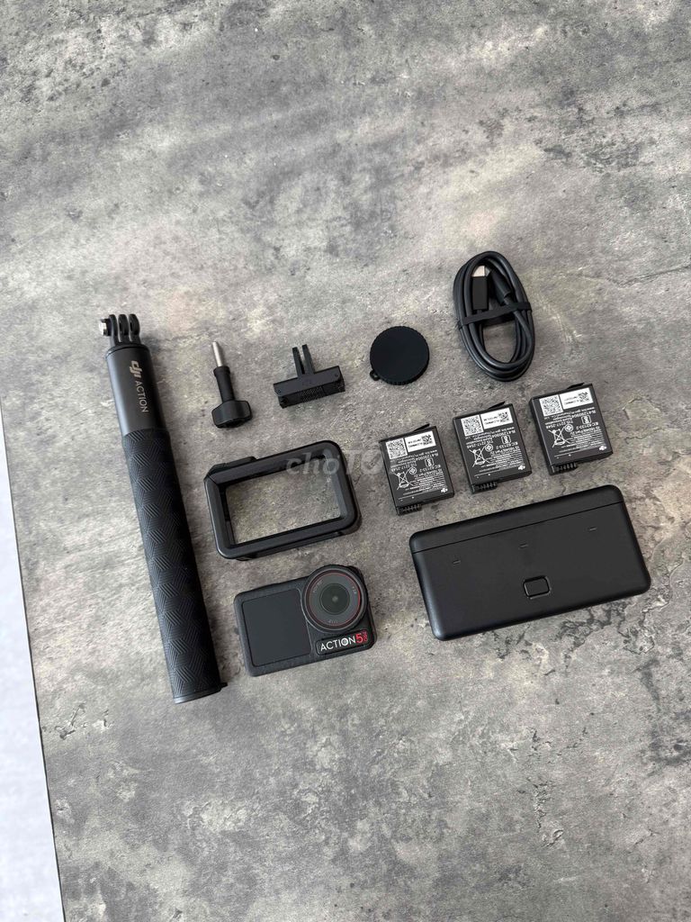 DJI Action 5 Pro Combo lướt. Mua bán Máy ảnh, Máy quay tại Huyện Gia Lâm Hà Nội được đăng bởi Vũ Văn Thượng hình 1