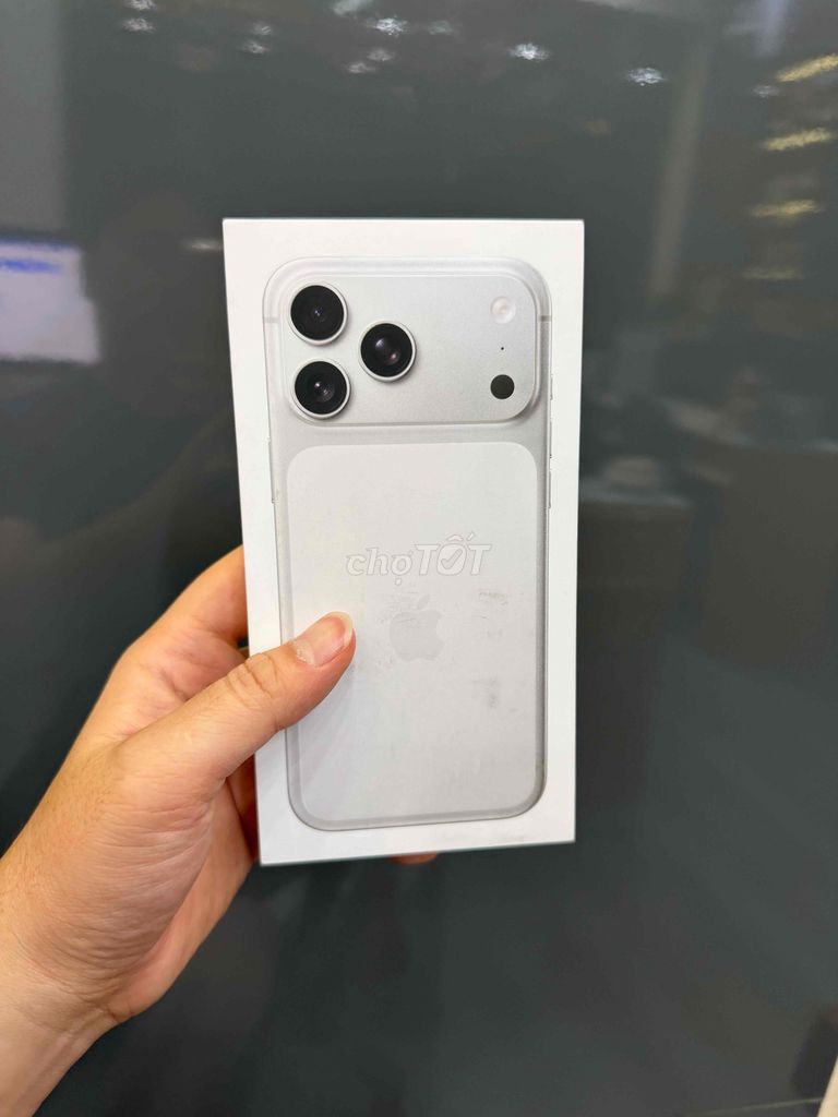 iPhone 17 Pro Max 256GB Bạc VN New 928382992. Mua bán Điện thoại tại Quận Ninh Kiều Cần Thơ được đăng bởi Quý Mobile Cần thơ hình 1
