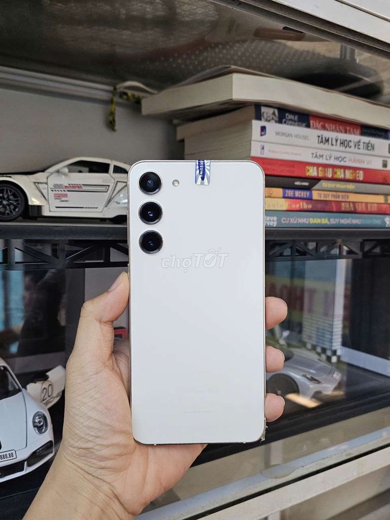 Galaxy S23+5G màu Trắng bản Việt Nam sd 2sim. Mua bán Điện thoại tại Quận Thanh Xuân Hà Nội được đăng bởi Nguyễn Xiển TX HN hình 1