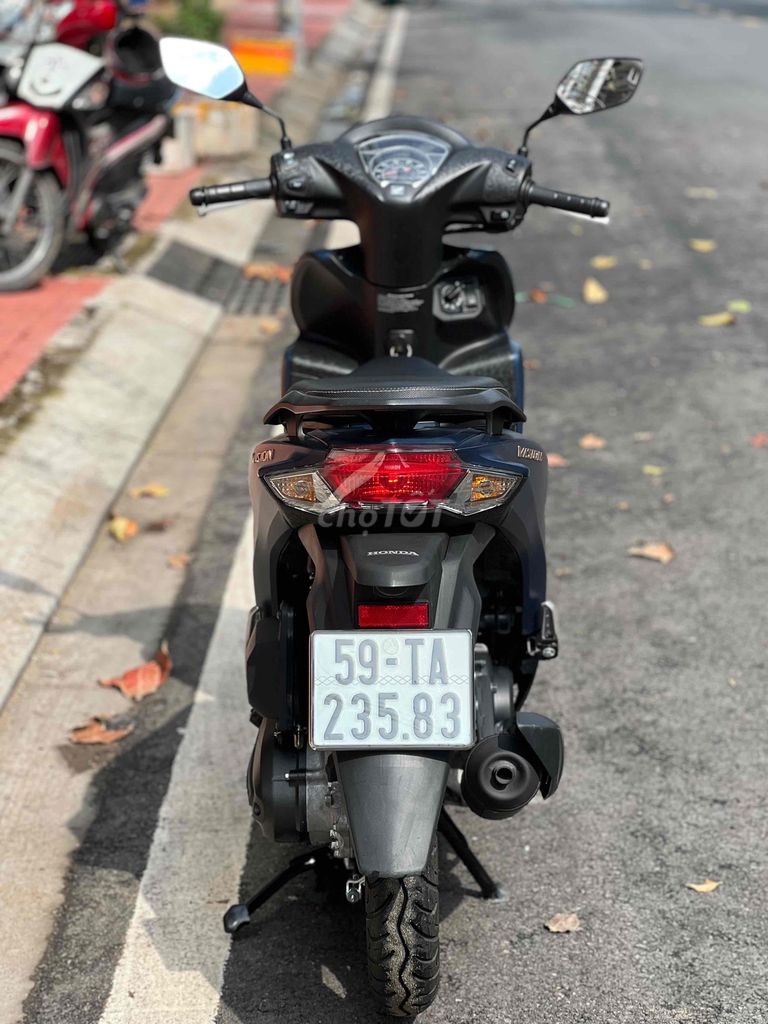 Vision 2024 rẻ hơn xe mới 10tr. Bstp bản đặc biệt.. Mua bán Xe máy tại Huyện Bình Chánh Tp Hồ Chí Minh được đăng bởi Huy hình 3