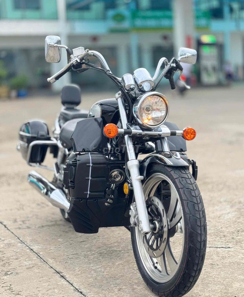 Suzuki GZ150A FI 8000KM черный, номера Сайгона, 1 хозяин, отличное состояние