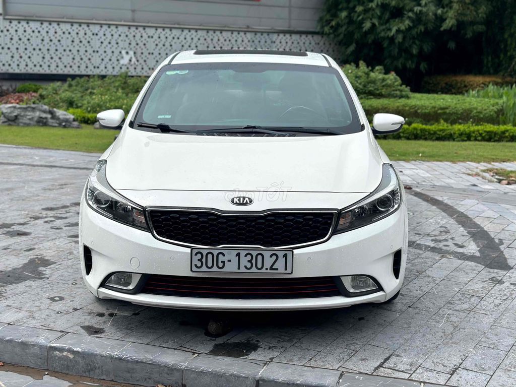 Kia Cerato 2018 1.6 AT Trắng Siêu Chất. Mua bán Ô tô tại Quận Hoàng Mai Hà Nội được đăng bởi Thang Pham hình 1