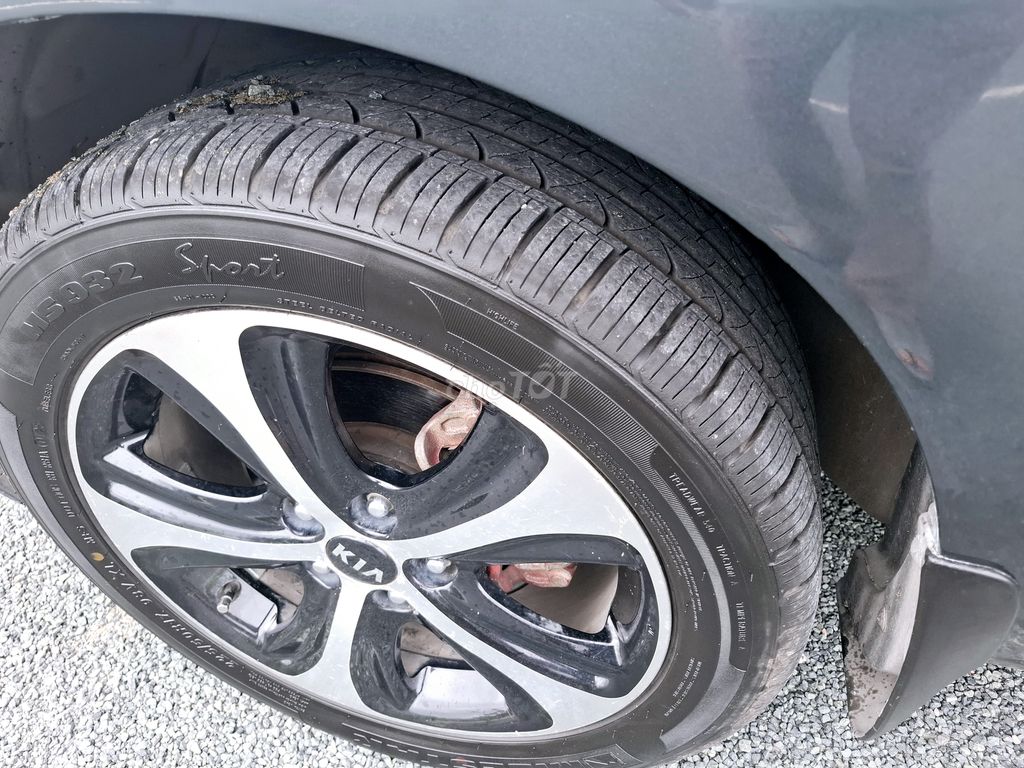 Kia Carens 2013  - số sàn - xe chính chủ. Mua bán Ô tô tại Huyện Vị Thuỷ Hậu Giang được đăng bởi Thoại hình 8