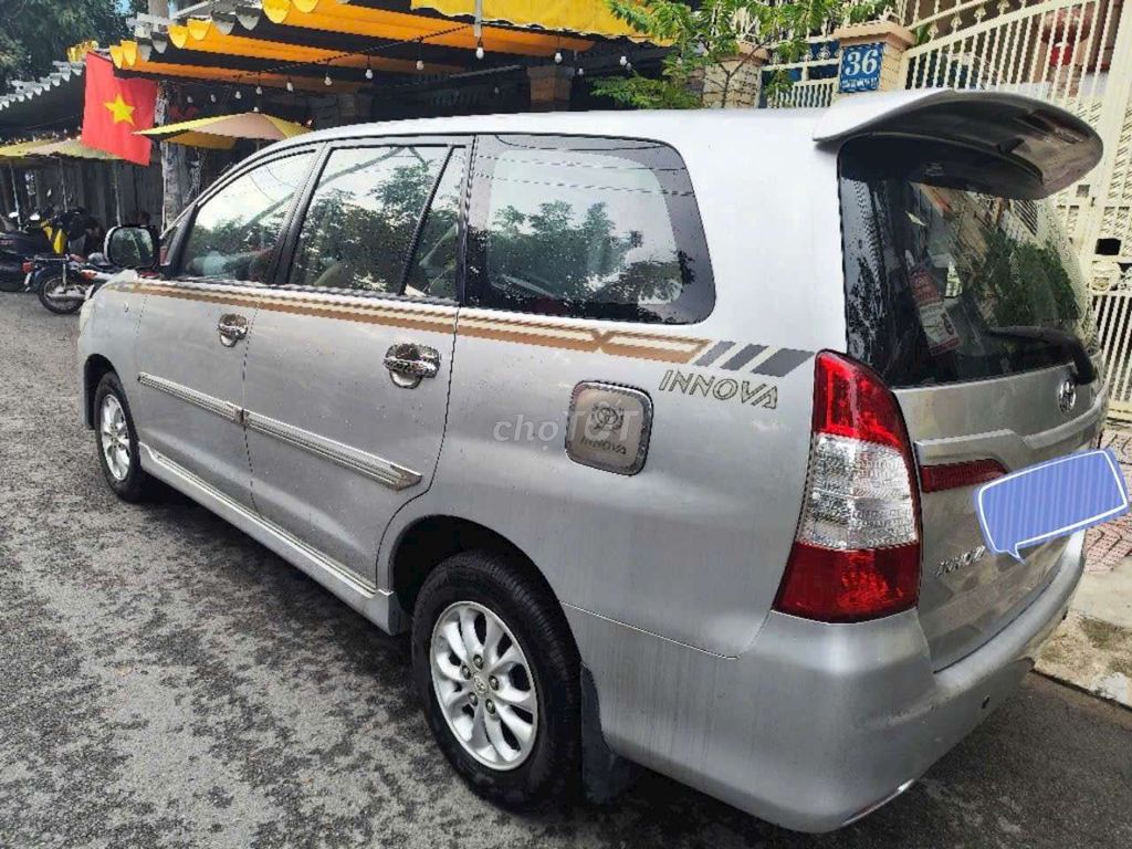 Innova MT sản xuất 2014 Gia Đình. Mua bán Ô tô tại Quận 8 Tp Hồ Chí Minh được đăng bởi VUONG  hình 4