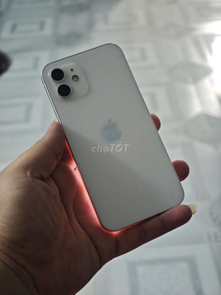Apple iPhone 12 64GB Trắng Like New. Mua bán Điện thoại tại Quận Hải Châu Đà Nẵng được đăng bởi Lương Thanh hình 1