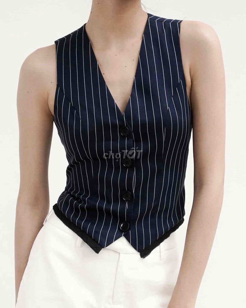 Áo gile Normal Life Nữ size M. Mua bán Quần áo tại Thị xã Phú Mỹ Bà Rịa - Vũng Tàu được đăng bởi Bebong hình 1