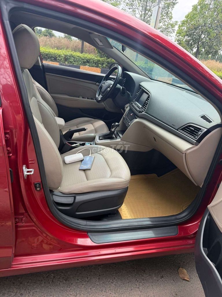 Bán xe ELANTRA số tự động cọp rất đẹp. Mua bán Ô tô tại Thành phố Buôn Ma Thuột Đắk Lắk được đăng bởi Phúc Thiện hình 16