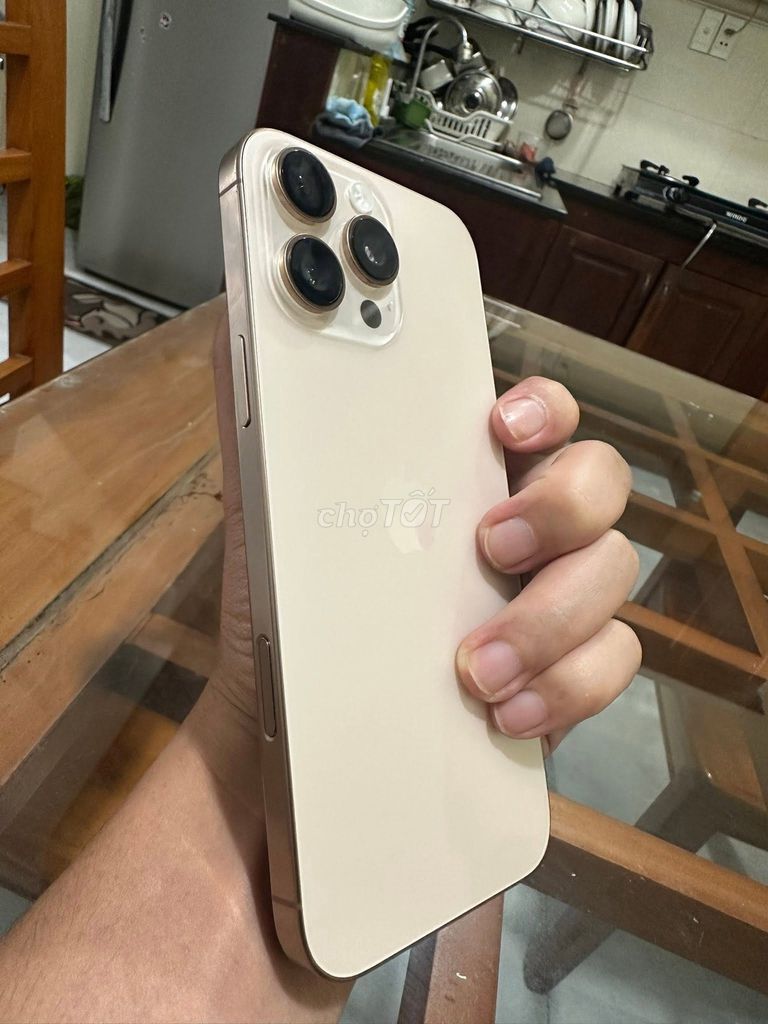 Apple iPhone 16 Pro Max 256GB Vàng đồng 9x. Mua bán Điện thoại tại Quận 5 Tp Hồ Chí Minh được đăng bởi Hội Đồ Điện Tử hình 1