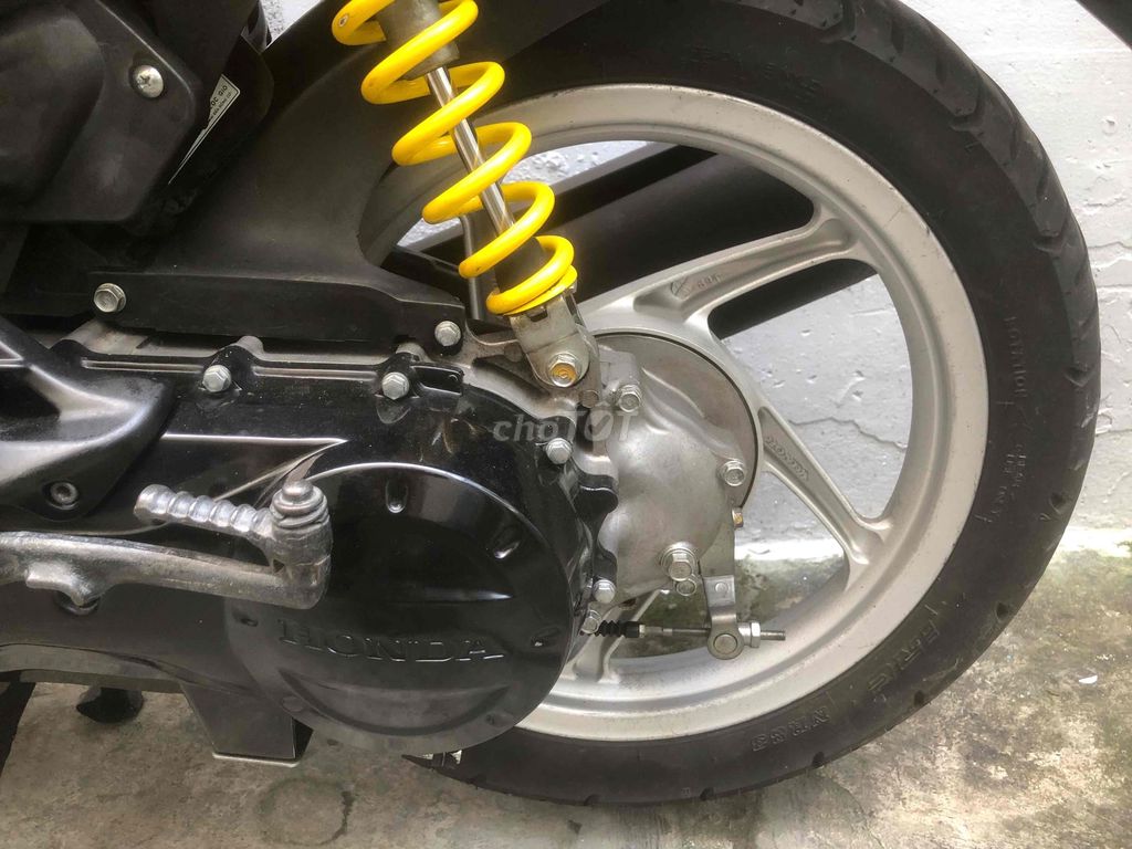 CLICK 110 MÀU ĐEN Đ/K 2008. Mua bán Xe máy tại Quận 3 Tp Hồ Chí Minh được đăng bởi trần tuấn khanh hình 7