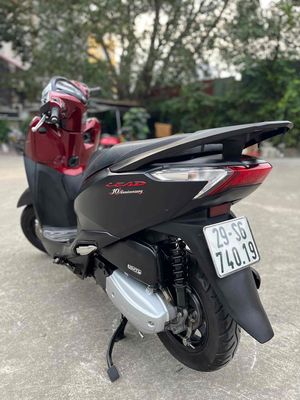 e bán xe lead chính chủ xe rất đẹp bản kỷ niệm ạ