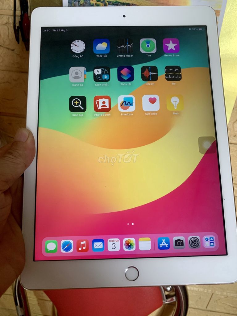 Bán IPad Gen 6 wifi 128GB Màu Glod