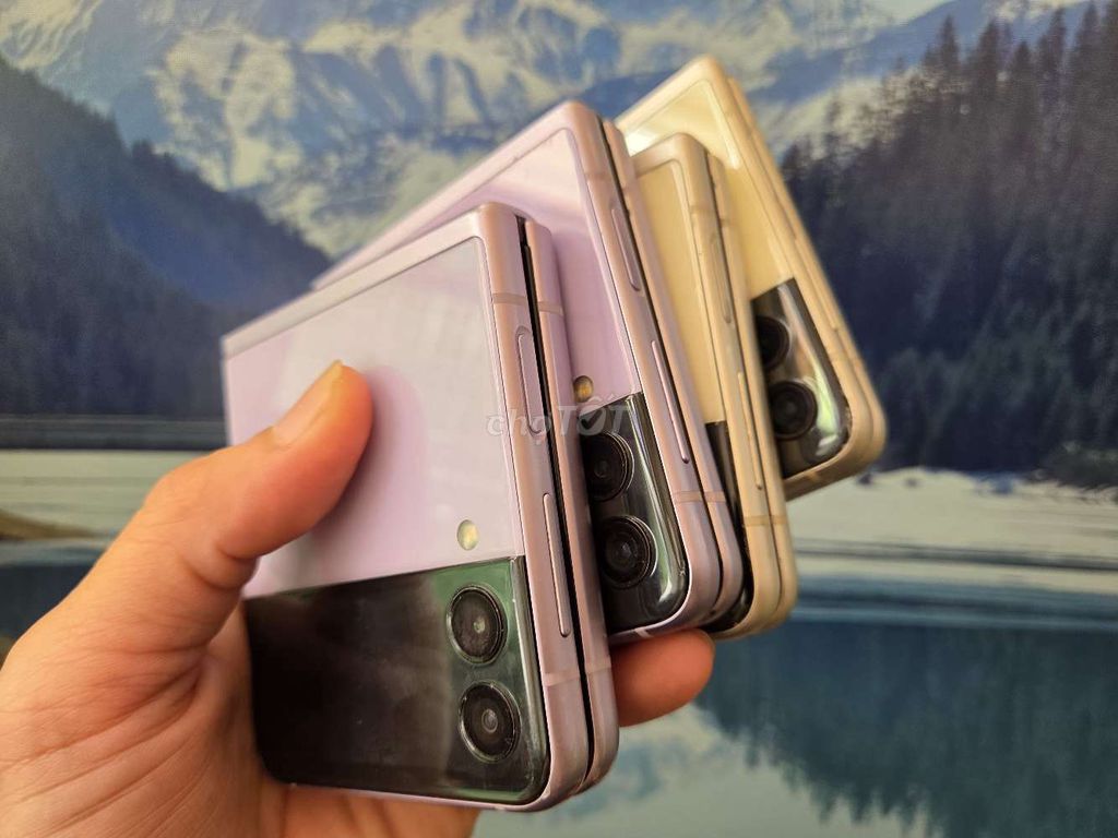 Samsung Galaxy Z Flip3 5G Thanh lý. Mua bán Điện thoại tại Quận 5 Tp Hồ Chí Minh được đăng bởi Androidgiare hình 1
