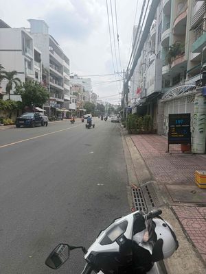 Nhà phố 80 m² · 5 PN · Đường Chợ Lớn