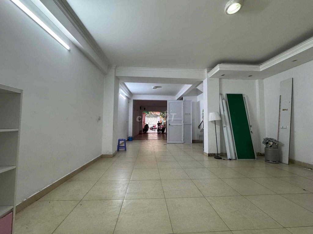 Mặt bằng kinh doanh mặt tiền đông đúc đa ngành nghề Tân Quy Q7 Lotte