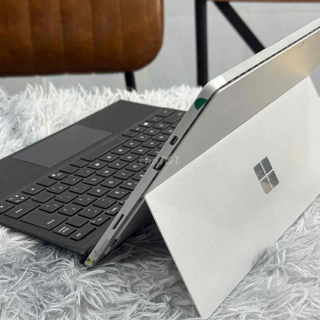 Microsoft Surface Pro 7 i3 4GB/128GB Bạc. Mua bán Máy tính bảng tại Quận 5 Tp Hồ Chí Minh được đăng bởi Phan Thế Phong  hình 1