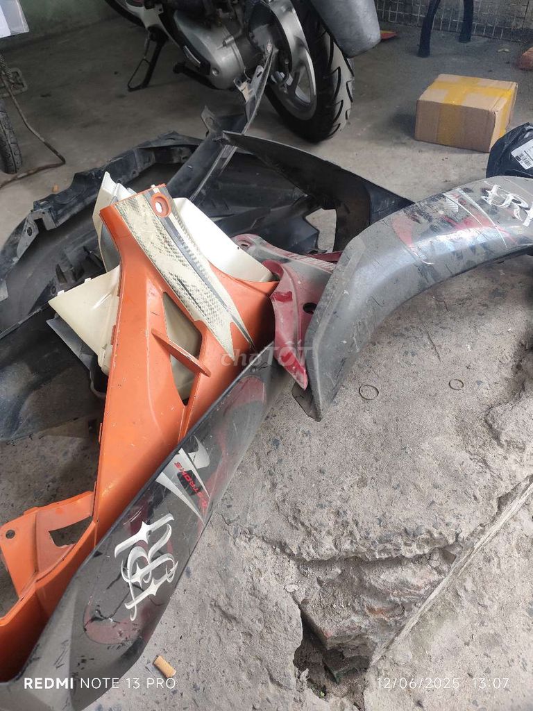 Thanh lý nhanh bộ áo sirius tháo xe. Mua bán Phụ tùng xe tại Huyện Bình Chánh Tp Hồ Chí Minh được đăng bởi Thanh Quyền hình 2