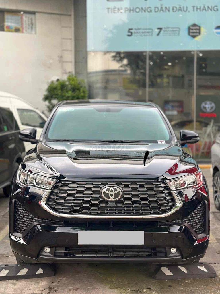 Toyota Innova Cross 2025 - SIÊU LƯỚT 800 km. Mua bán Ô tô tại Quận 11 Tp Hồ Chí Minh được đăng bởi XE ĐÃ QUA SỬ DỤNG TOYOTA LÝ THƯỜNG KIỆT hình 1