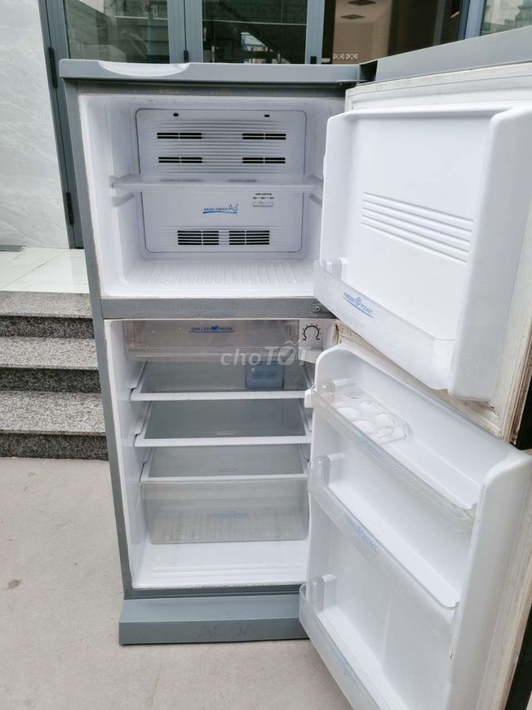 Tủ lạnh AQUA 185 lit . Đời mới