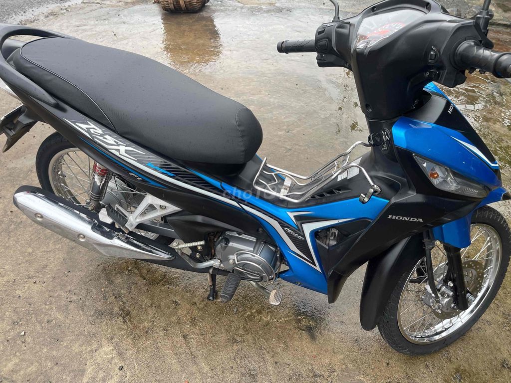 bán rsx fi chính chủ con rat moi. Mua bán Xe máy tại Huyện Trảng Bom Đồng Nai được đăng bởi giàu hình 6