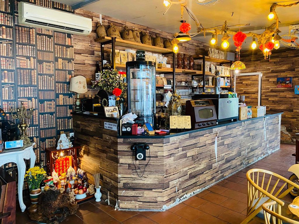 Sang Tiệm Cafe Q7 Kế Bên Viettopia