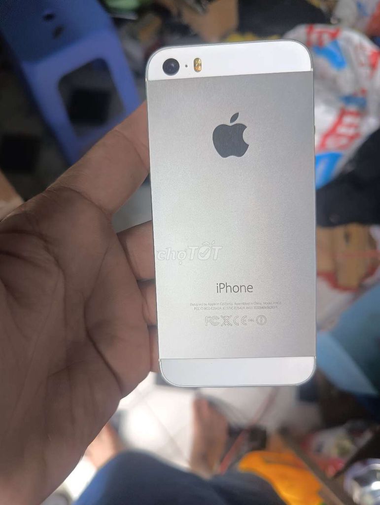 Apple iPhone 5s 32GB Bạc Đã dùng. Mua bán Điện thoại tại Thành phố Thủ Đức Tp Hồ Chí Minh được đăng bởi điện tử gia re hình 1