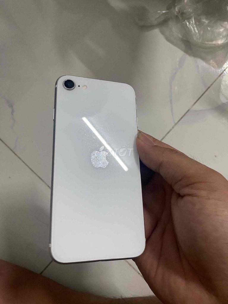 Apple iPhone SE 2020 64GB Trắng. Mua bán Điện thoại tại Huyện Củ Chi Tp Hồ Chí Minh được đăng bởi Chí Linh hình 1
