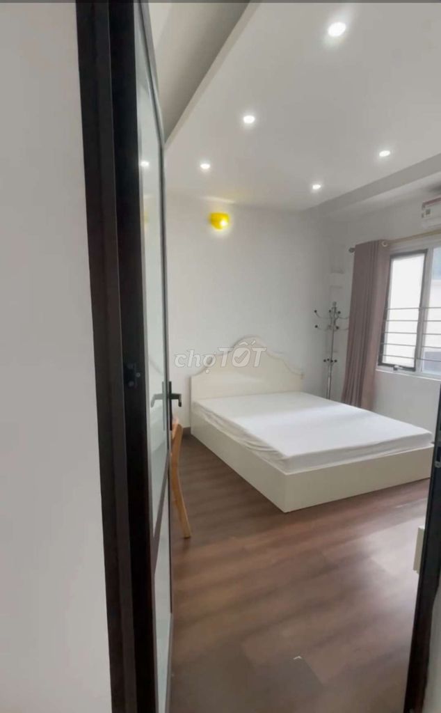 2 спальни и 1 гостиная, 80 м², на улице Нгуен Тхи Динь, 10,5 млн