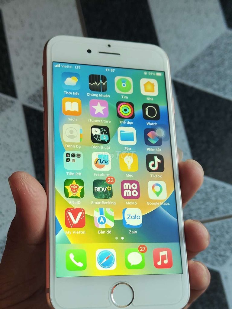 Apple iPhone 8 64GB Vàng hồng. Mua bán Điện thoại tại Quận 3 Tp Hồ Chí Minh được đăng bởi Nguyễn Tấn Lợi hình 1