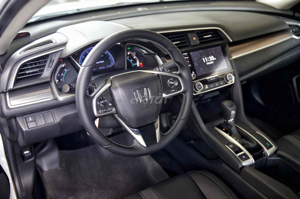 CIVIC G 2021 MỚI NHẤT VN- ODO: CHỈ 8.000KM, 1 CHỦ. Mua bán Ô tô tại Quận 10 Tp Hồ Chí Minh được đăng bởi PC Trương hình 14