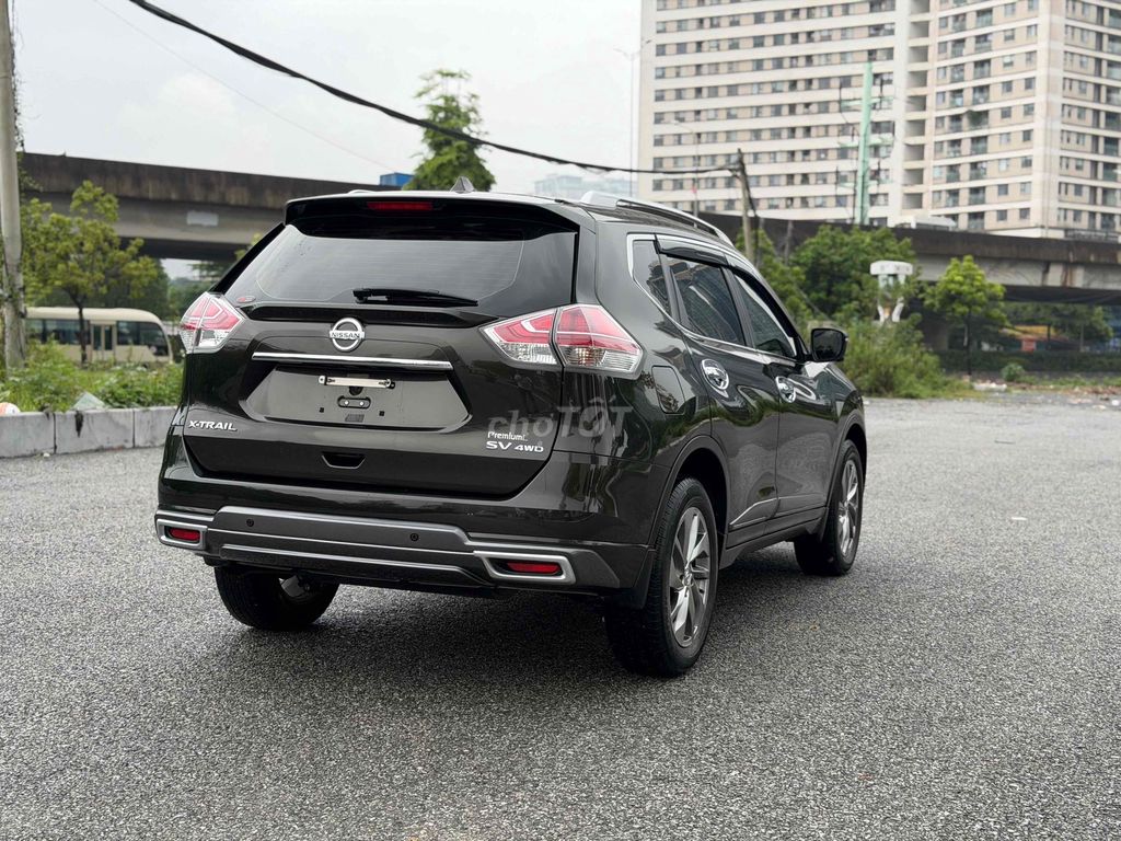 Nissan X-Trail Премиум SV 4WD коричневый