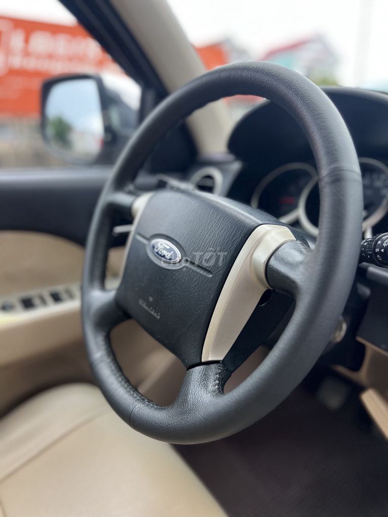 Ford Everest 2011 2.5L 4x2 MT - 60 km. Mua bán Ô tô tại Huyện Phù Cát Bình Định được đăng bởi Lê gia vỹ hình 4