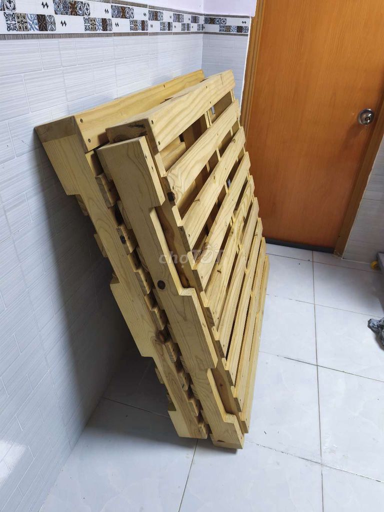 Giường pallet Gỗ 2mx2m. Mua bán Giường, chăn ga gối nệm tại Quận Bình Thuỷ Cần Thơ được đăng bởi ly ly hình 1